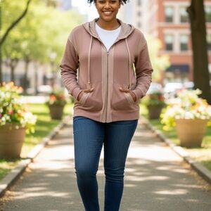 NWT C&C California Women's Long Sleeve Sweatshirt. Size 1X.